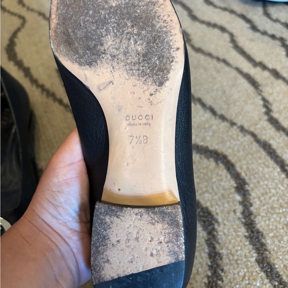 Gucci Black Flats with Silver Emblem - Picture 2 of 4